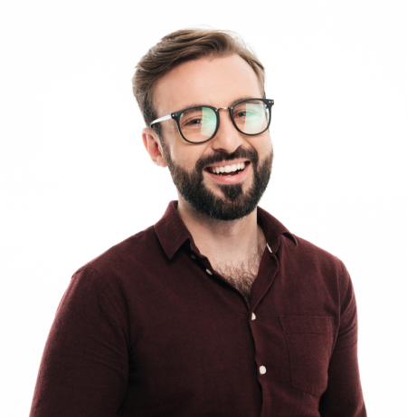 dorosły człowiek z brodą i okularami